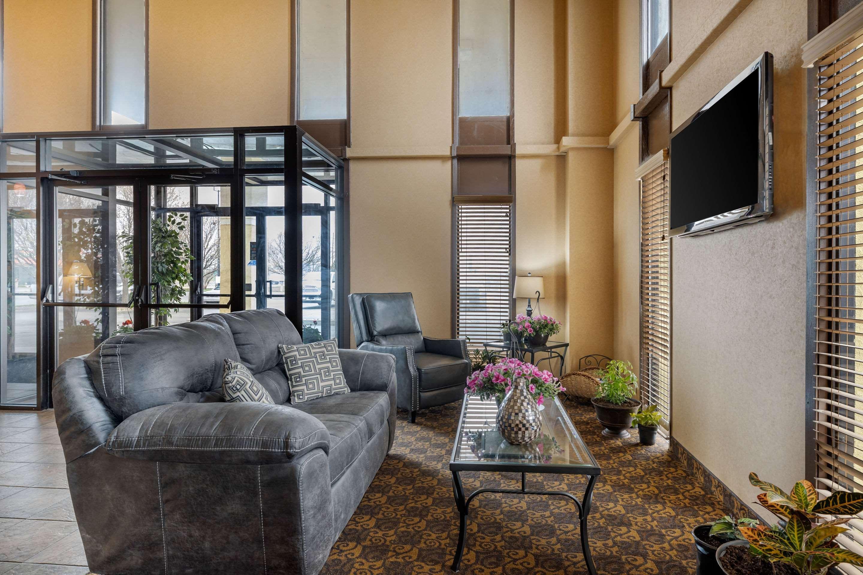 Rodeway Inn South Hutchinson Kültér fotó