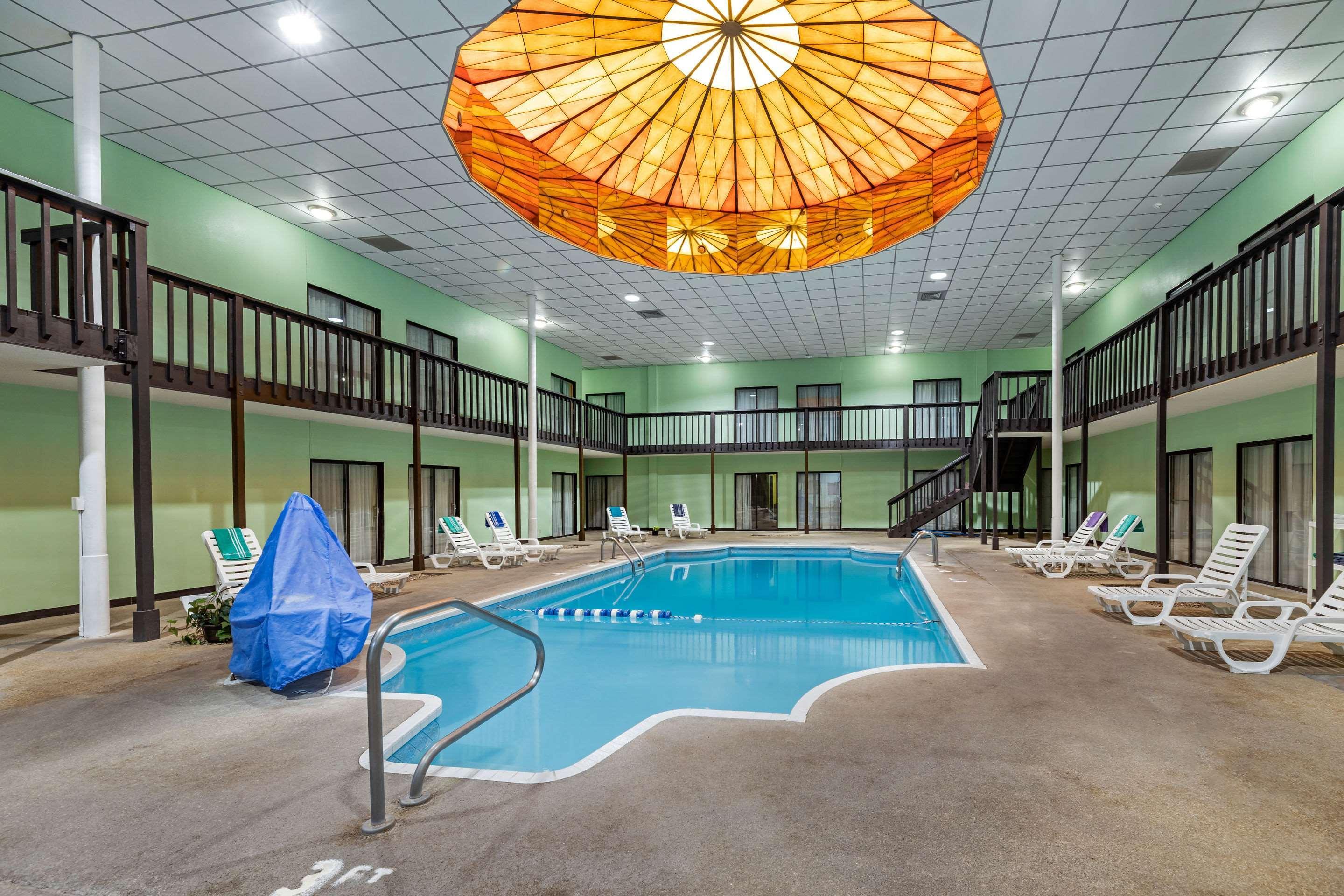 Rodeway Inn South Hutchinson Kültér fotó