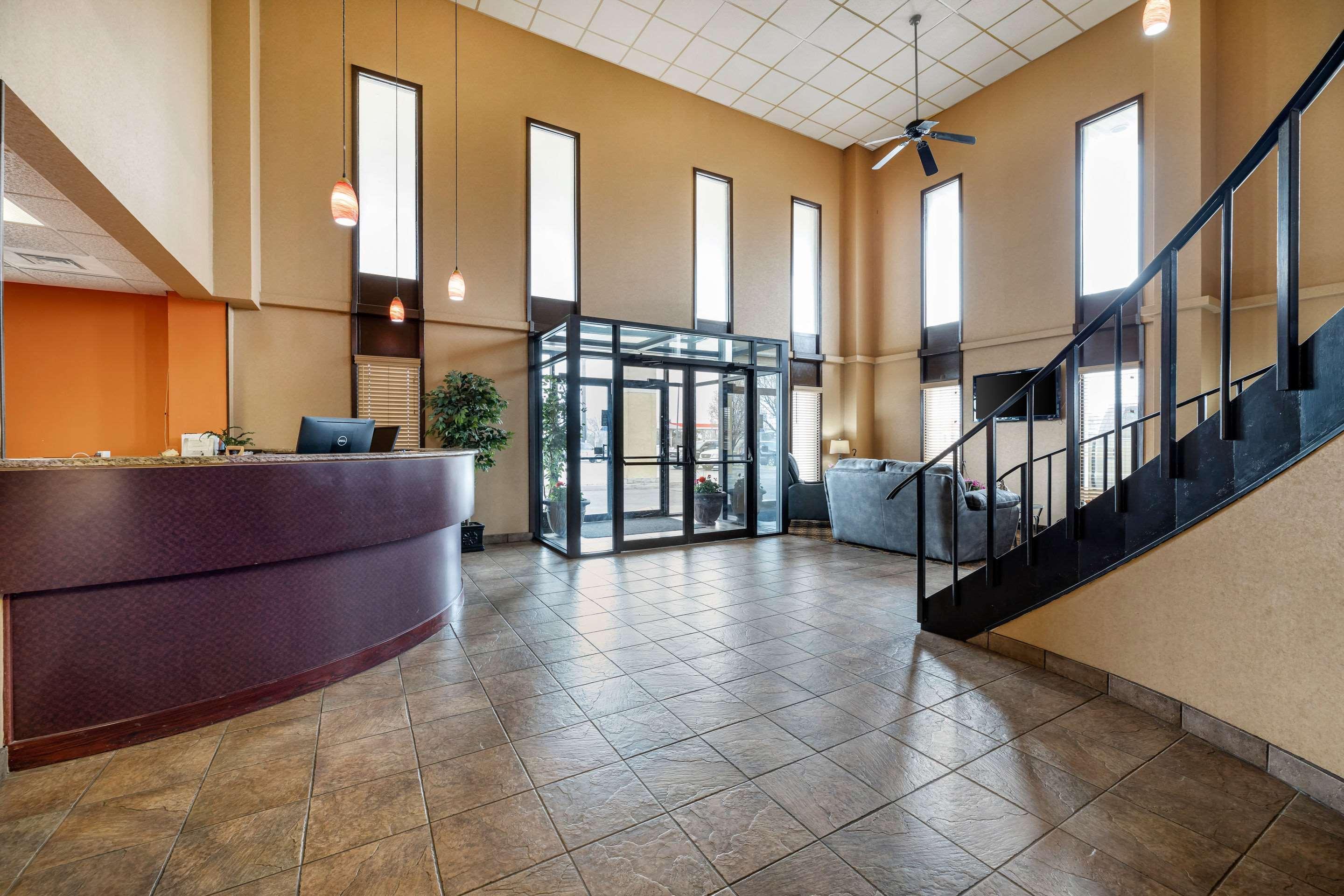 Rodeway Inn South Hutchinson Kültér fotó